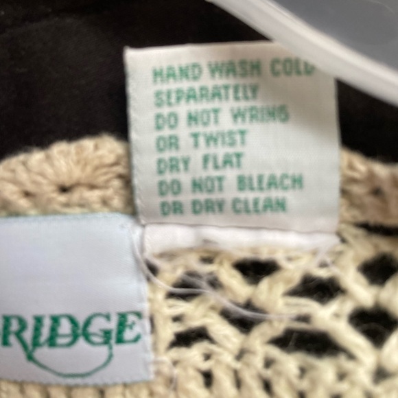 Vintage Willow Ridge Crochet Tee - Picture 3 of 5